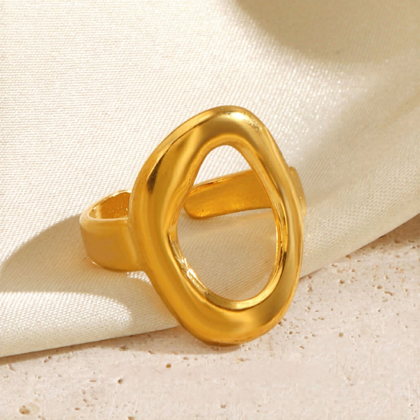 Sculpted Loop Ring