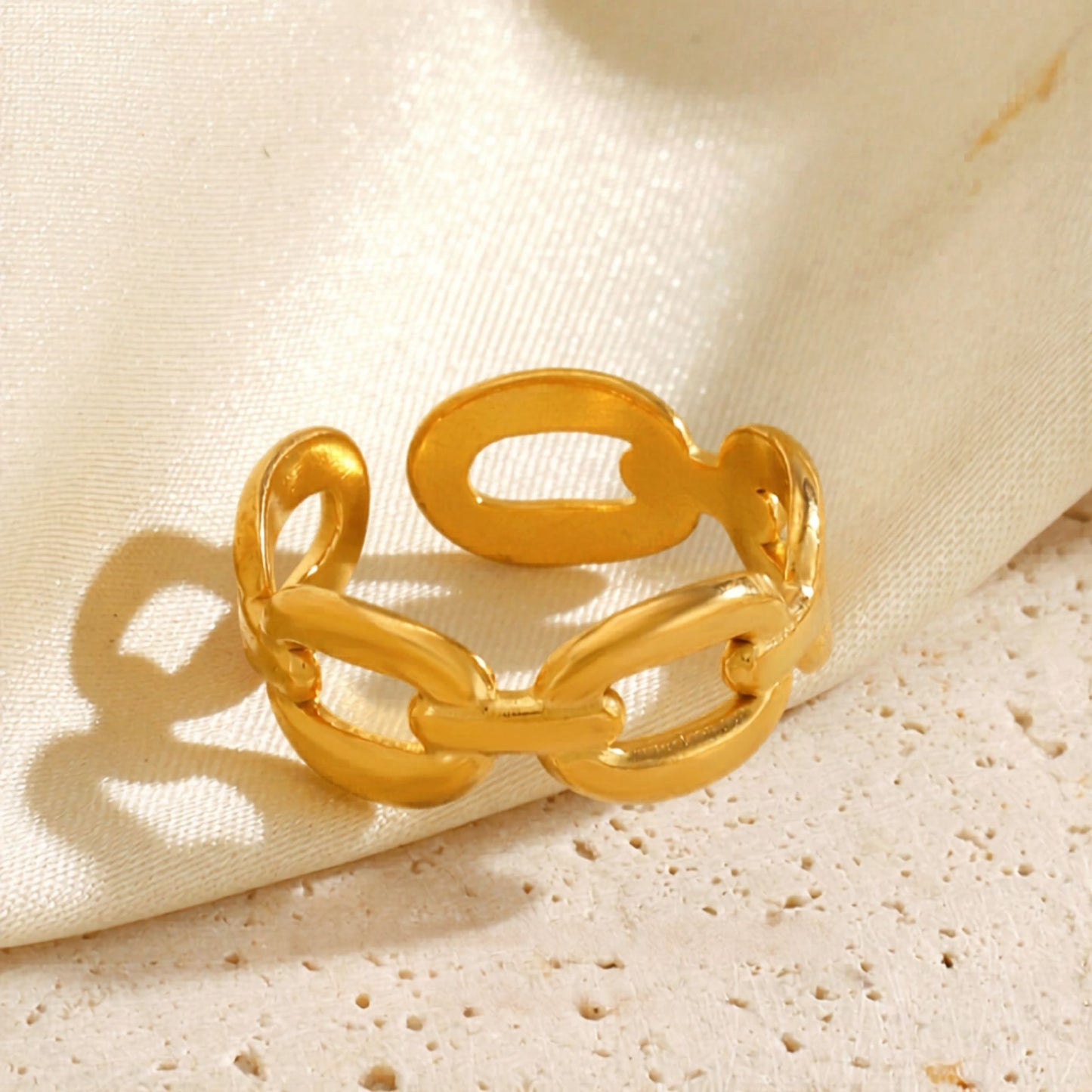 Luxe Chain Ring