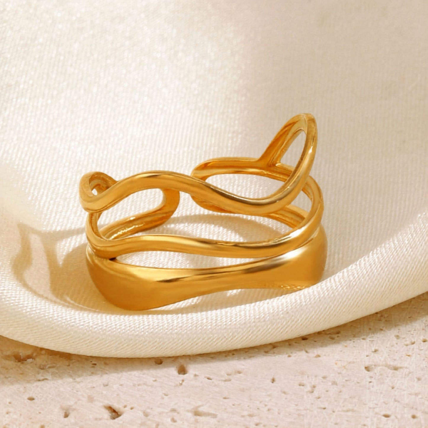Harmonic Wave Ring
